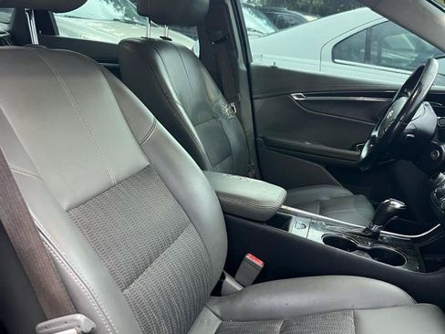 Used 2014 Chevrolet Impala LT FWD image 11
