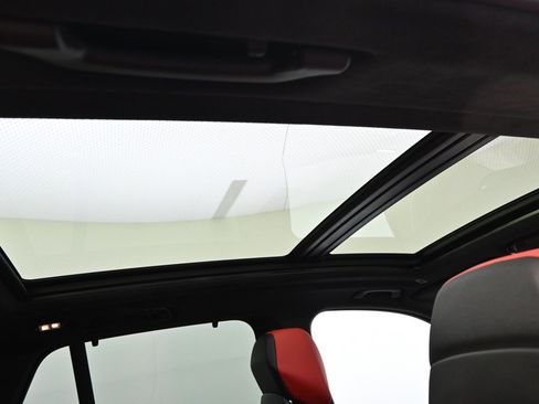 Used 2025 BMW X5 M Competition w/ Executive Package image 17