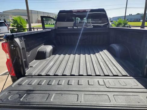 Used 2024 Chevrolet Silverado 2500 LTZ w/ LTZ Plus Package AWD/4WD image 9