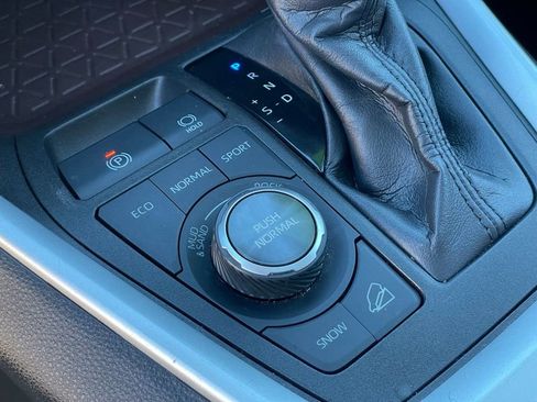 Used 2022 Toyota RAV4 Limited w/ Limited Grade Weather Package image 21