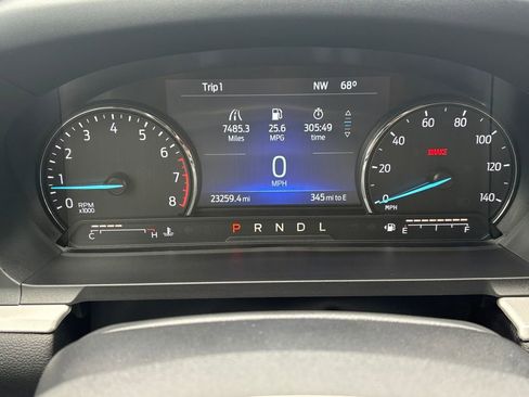 Used 2022 Ford Explorer XLT w/ Equipment Group 202A image 14