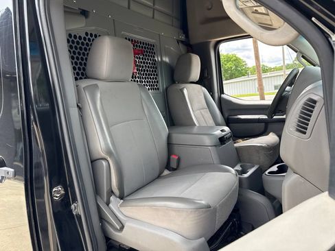 Used 2013 Nissan NV 2500 SV w/ Side Curtain Airbag Pkg RWD image 35