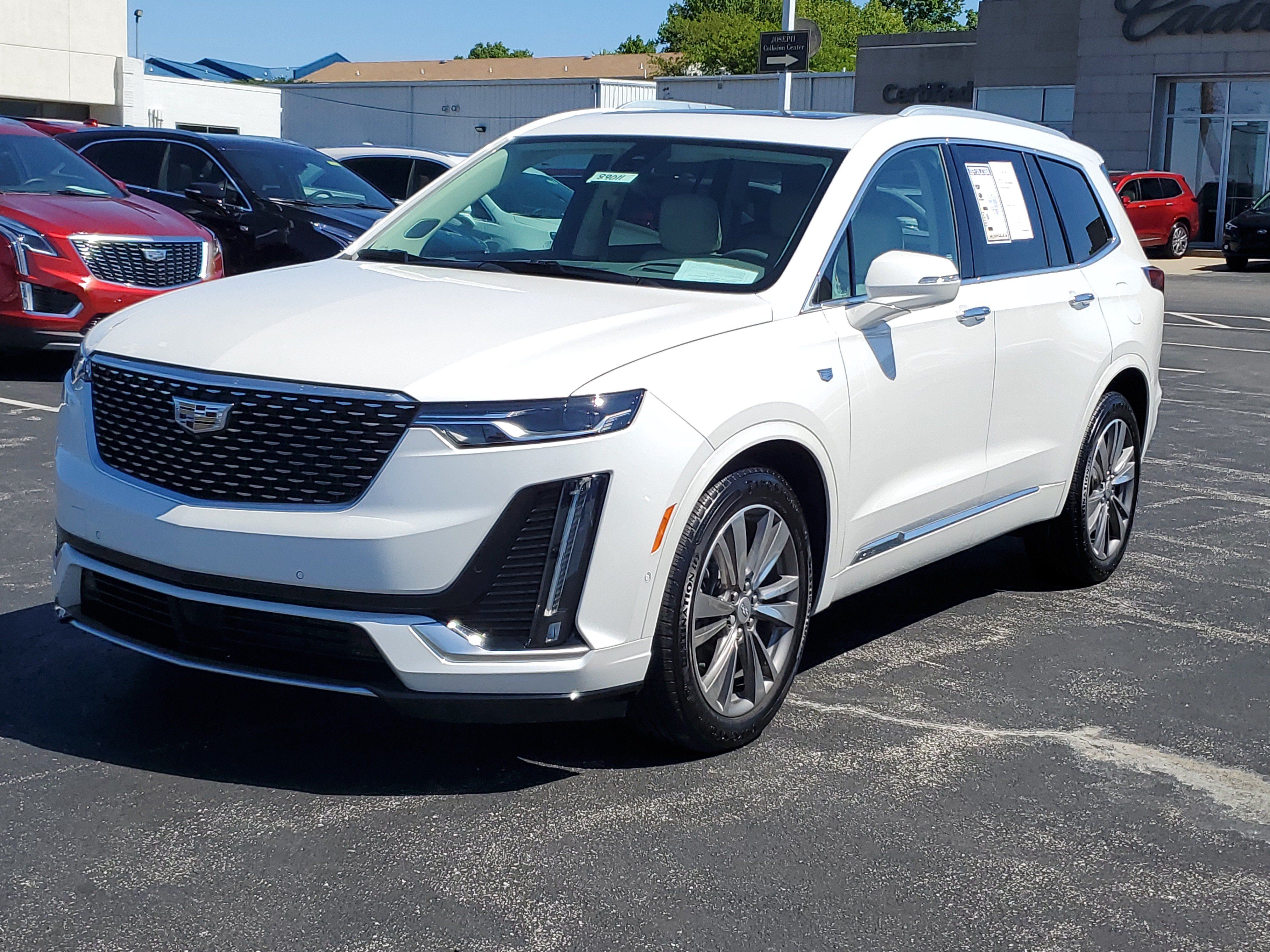 Used 2021 Cadillac XT6 Premium Luxury FWD image 33
