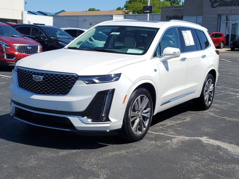 Used 2021 Cadillac XT6 Premium Luxury FWD image 33