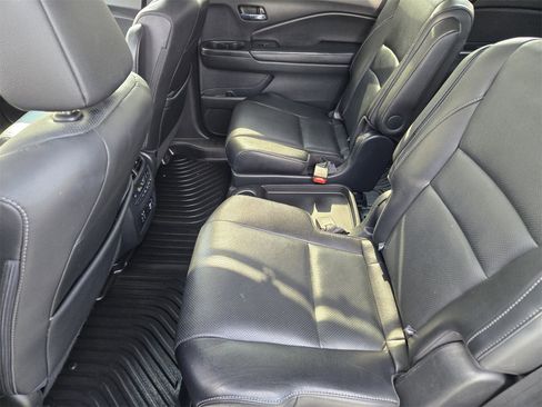 Used 2019 Honda Pilot Elite image 27