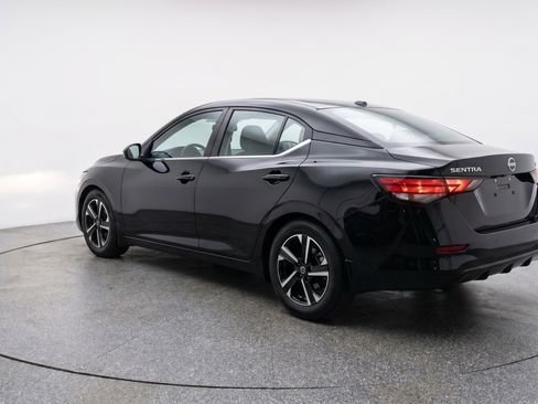 Used 2025 Nissan Sentra SV FWD image 6