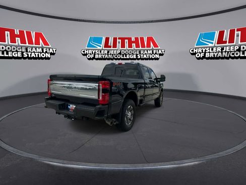 Used 2024 Ford F250 King Ranch w/ FX4 Off-Road Package AWD/4WD image 9