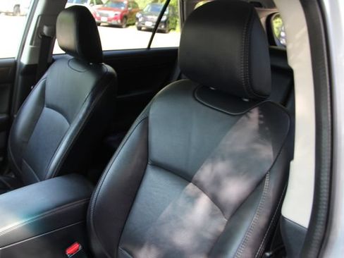 Used 2018 Subaru Outback 2.5i Limited AWD/4WD image 19