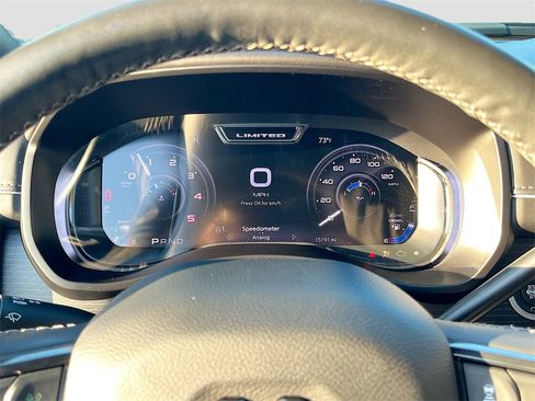 Used 2024 RAM 3500 Limited image 12