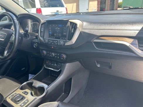 Used 2018 GMC Terrain Denali w/ Advanced Safety Package FWD image 9