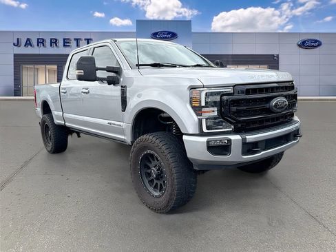 Used 2022 Ford F250 Lariat w/ Black Appearance Package AWD/4WD image 1