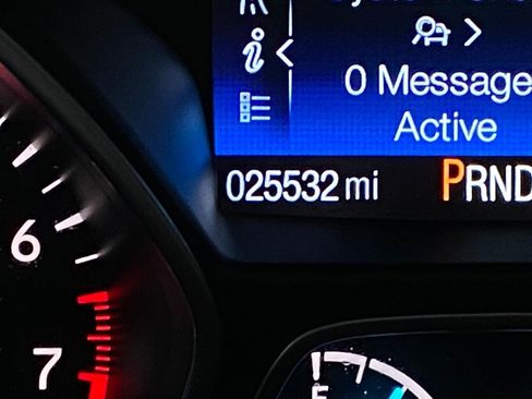 Used 2017 Ford Escape SE image 18