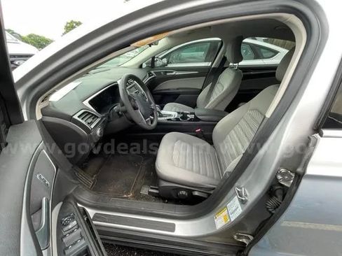 Used 2016 Ford Fusion S FWD image 11