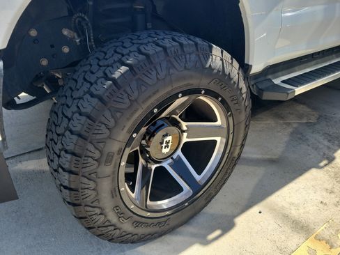 Used 2022 Ford F250 XL w/ STX Appearance Package AWD/4WD image 5