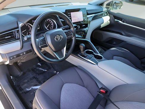 Used 2024 Toyota Camry LE image 11