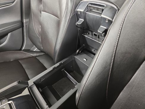 Certified 2023 MAZDA MAZDA3 2.5 Turbo Sedan w/Premium Plus image 29