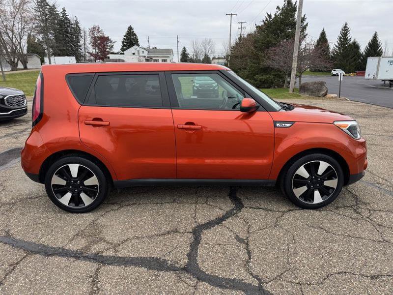 Used 2019 Kia Soul + FWD image 6