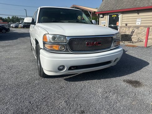 Used 2006 GMC Yukon XL Denali AWD/4WD image 8