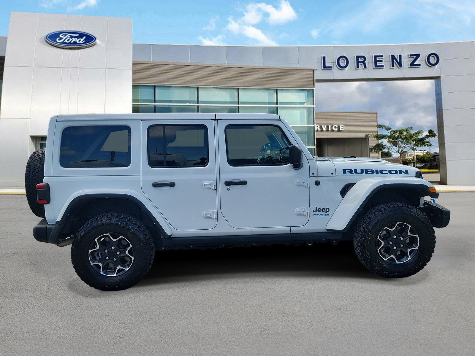 Used 2022 Jeep Wrangler Unlimited Rubicon 4xe w/ Steel Bumper Group AWD/4WD image 4