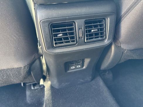 Used 2025 Toyota RAV4 XLE image 21