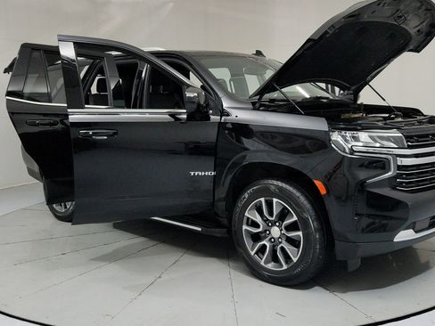 Used 2021 Chevrolet Tahoe LT w/ Rear Media and Nav Package AWD/4WD image 12