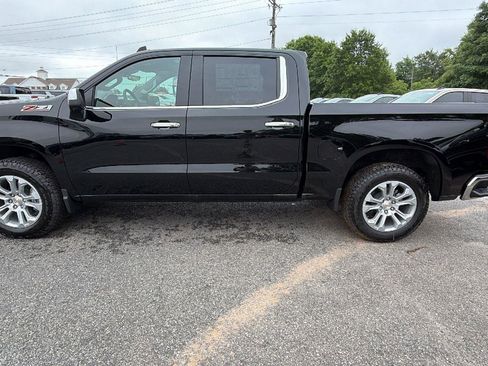 New 2026 Chevrolet Silverado 1500 LTZ w/ LTZ Premium Package AWD/4WD image 8