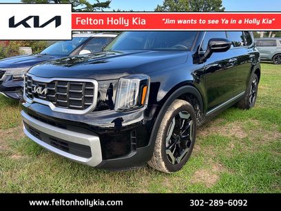 Used 2024 Kia Telluride S w/ S Sunroof Package