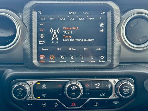 Used 2021 Jeep Wrangler Unlimited Sahara w/ Uconnect 4C Nav & Sound Group image 21