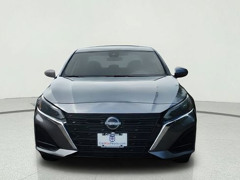 Used 2023 Nissan Altima 2.5 SV FWD image 8