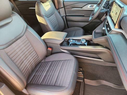 New 2026 Ford Explorer ST-Line w/ ST-Line Street Pack RWD image 14