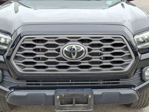 Used 2021 Toyota Tacoma TRD Off-Road image 32