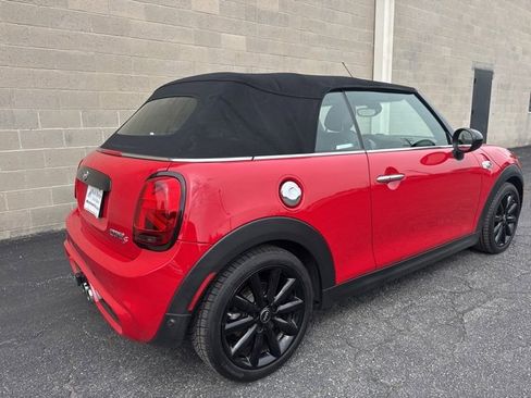 Used 2019 MINI Cooper S w/ Premium Package image 8