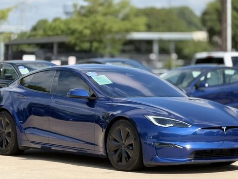 Used 2024 Tesla Model S AWD/4WD image 1
