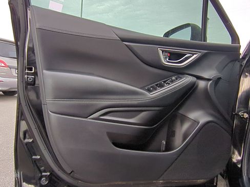 Used 2023 Subaru Forester Premium image 14