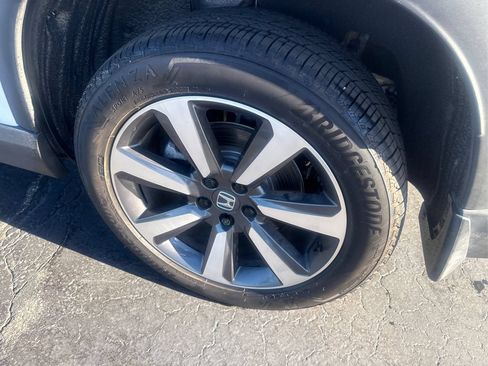 Certified 2023 Honda Pilot Touring image 34