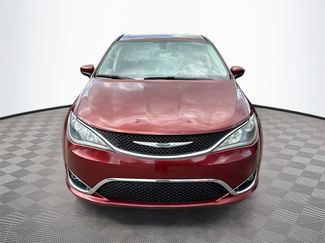 Used 2017 Chrysler Pacifica Touring Plus w/ Tire & Wheel Group video 2