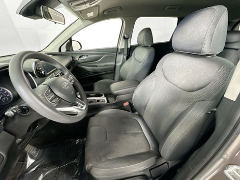 Used 2020 Hyundai Santa Fe SE image 17