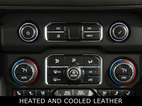 Used 2023 Chevrolet Suburban High Country image 21