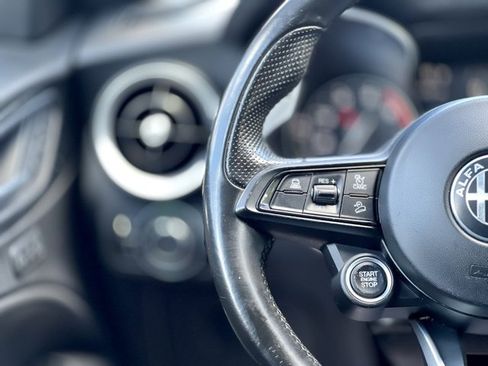 Used 2022 Alfa Romeo Stelvio Sprint image 39