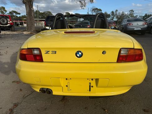 Used 1998 BMW Z3 2.8 RWD image 3