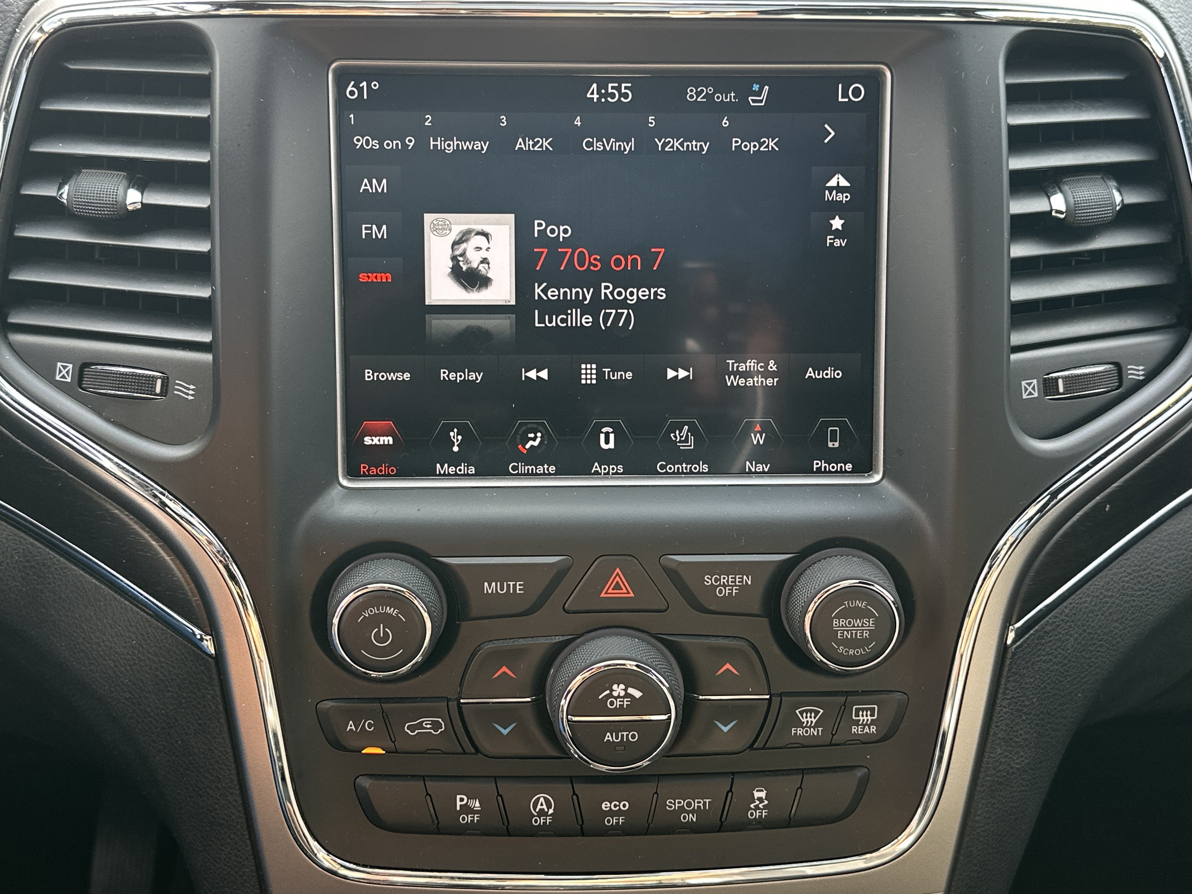 Used 2018 Jeep Grand Cherokee Limited w/ Luxury Group II RWD image 30