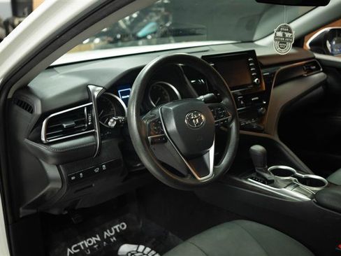 Used 2023 Toyota Camry LE image 9