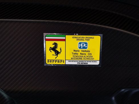 Used 2025 Ferrari SF90 Spider image 32