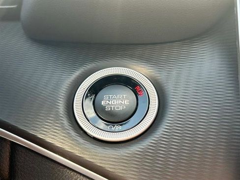 New 2025 Jeep Grand Cherokee L Altitude image 15