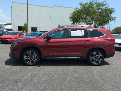 Used 2025 Subaru Ascent Limited w/ Popular Package #2 AWD/4WD image 8
