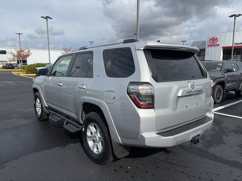 Certified 2023 Toyota 4Runner SR5 Premium image 3