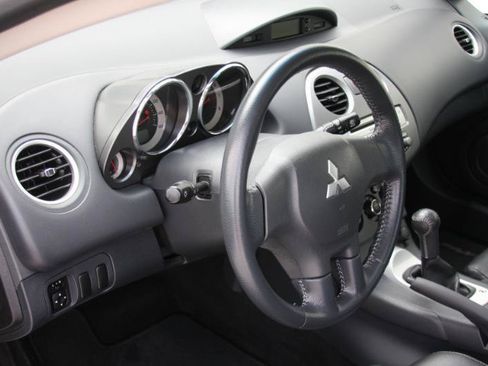 Used 2007 Mitsubishi Eclipse SE FWD image 31