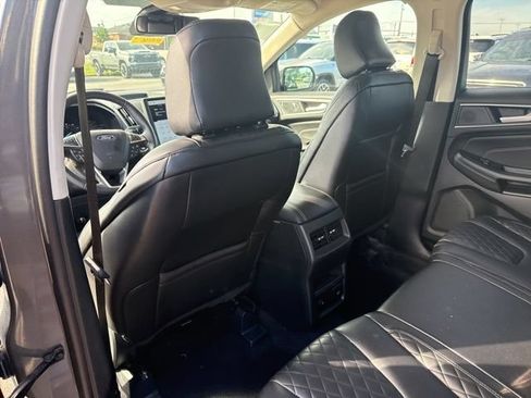 Used 2024 Ford Edge Titanium AWD/4WD image 26