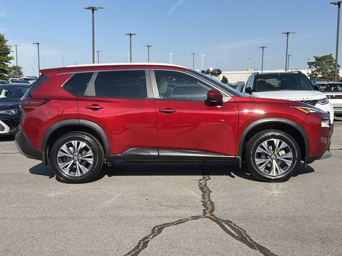 Used 2023 Nissan Rogue SV w/ SV Premium B Package FWD image 6