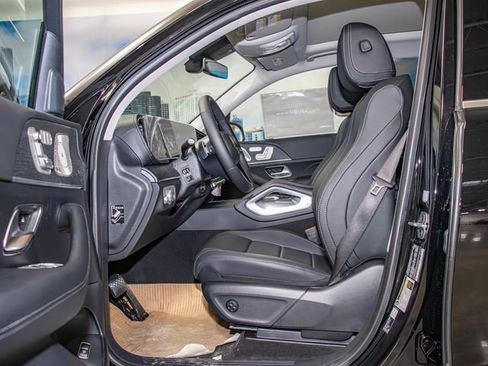 Certified 2026 Mercedes-Benz GLS 450 4MATIC image 20